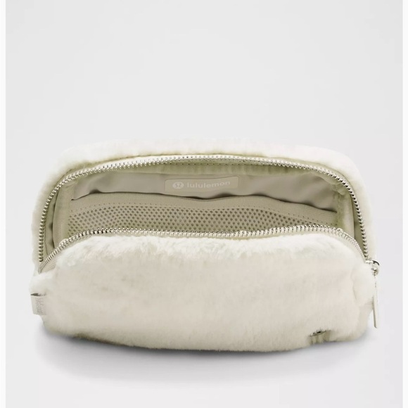 lululemon athletica White Furry Bag - Picture 3 of 6